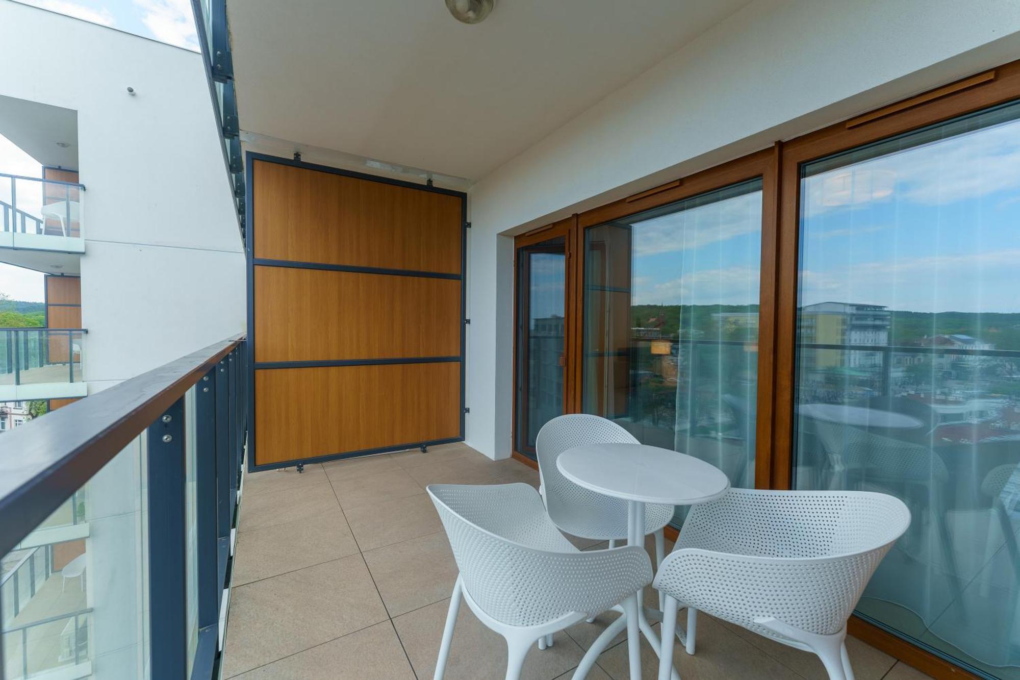 Aquamarina Prima Deluxe Studios With Sea View By Noclegi Renters Miedzyzdroje Luaran gambar